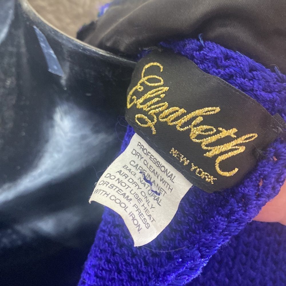 Sweater - Picture 7 of 8
